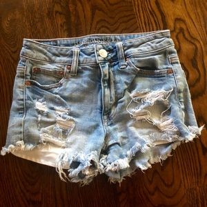 American Eagle ripped denim shorts!